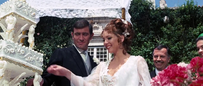 Illustration for article titled On Her Majesty’s Secret Service: The James Bond Christmas Special!